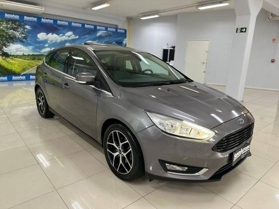 FORD FOCUS 2.0 SE FASTBACK 16V FLEX 4P POWERSHIFT FORD FOCUS 2.0 SE FASTBACK 16V FLEX 4P POWERSHIFT